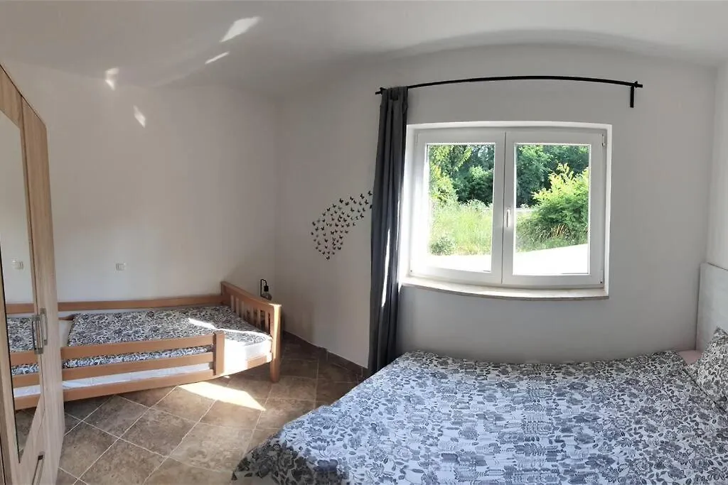 Villa Avekalu Opric Lägenhet
