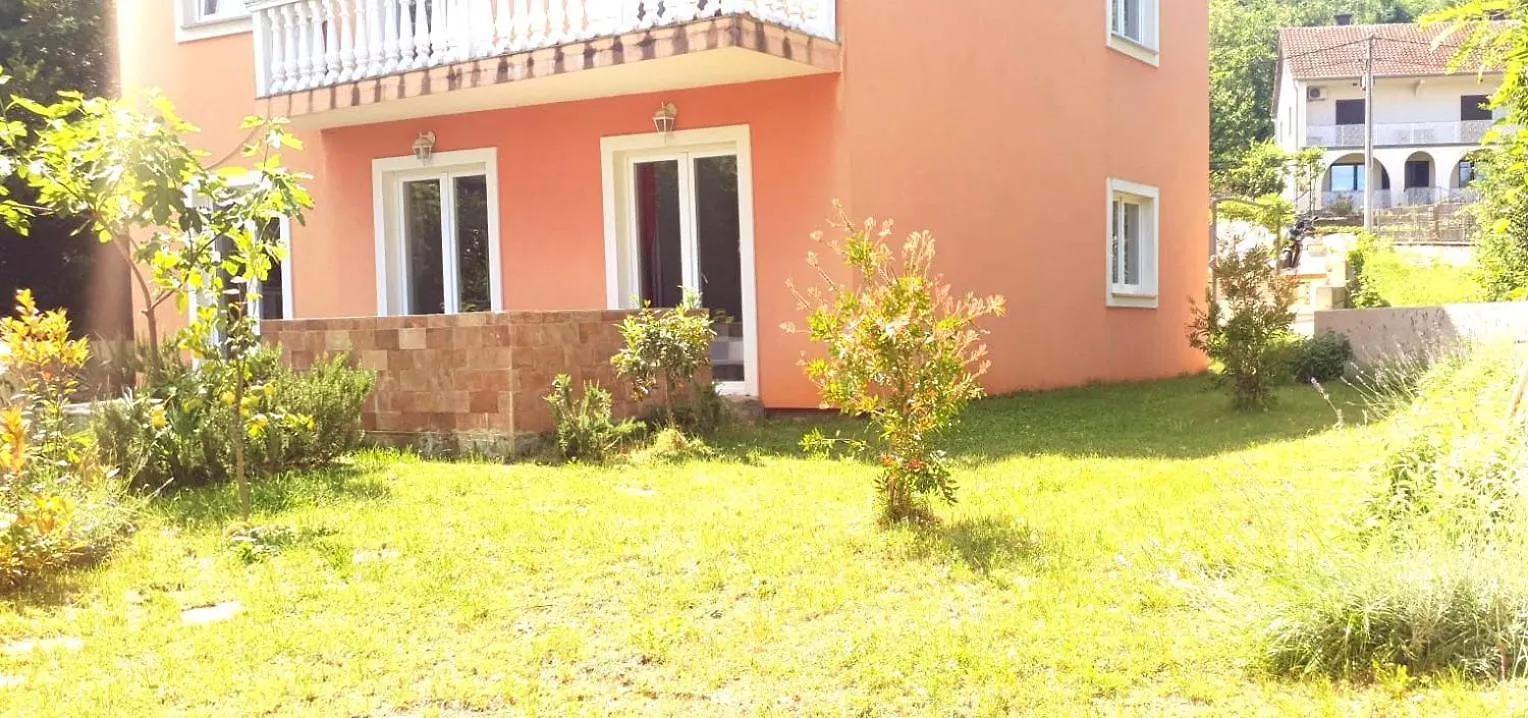 Apartment Villa Avekalu Opric